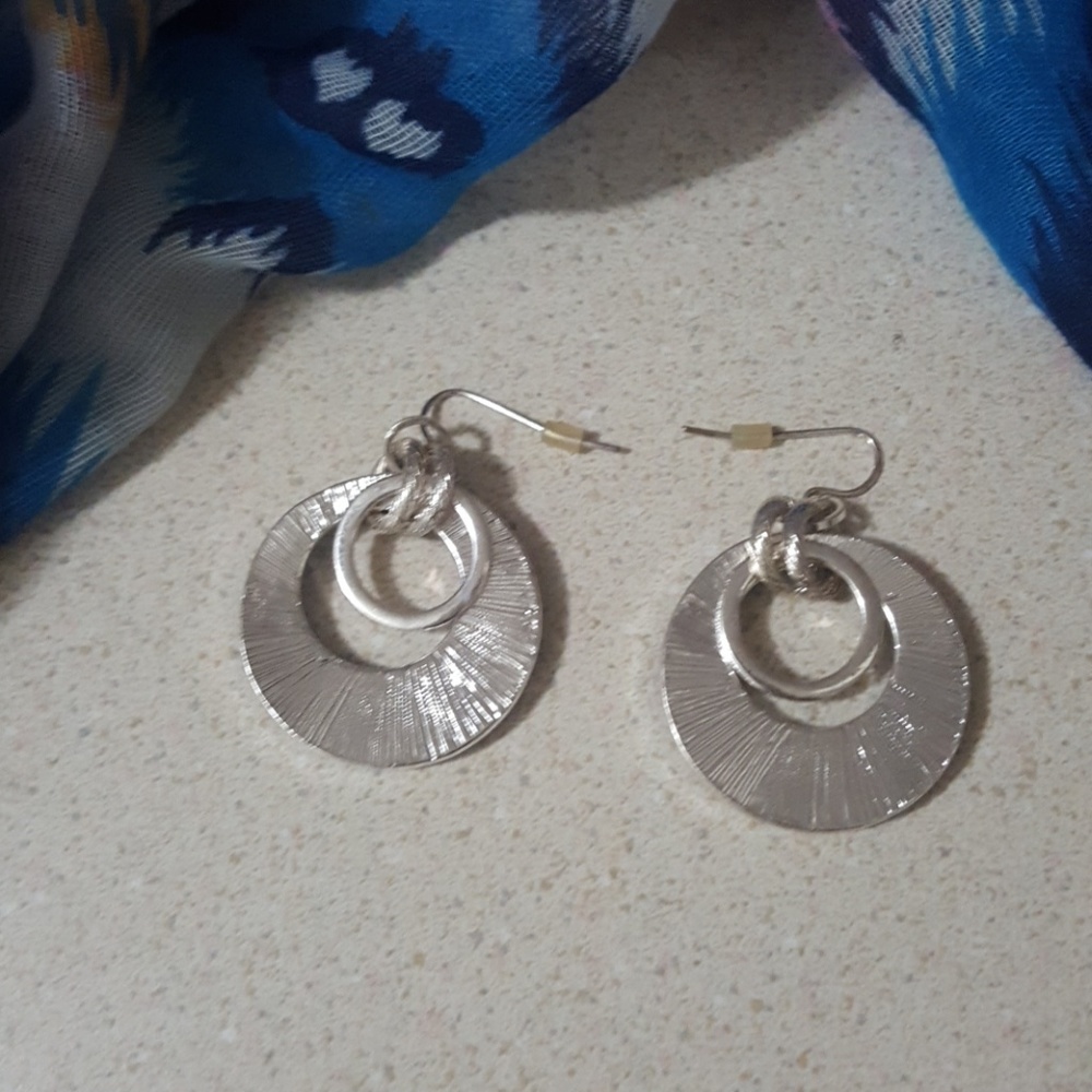 Earrings - Picture 3 of 3